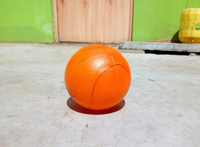 狄龙：每个人都说雷霆身体对抗最激烈，但他们的犯规数却最少